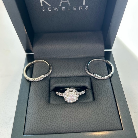 Tolkowsky White Gold Natural Diamond Ring Set Size 6.5 from Kay Jewelers - Picture 2 of 9